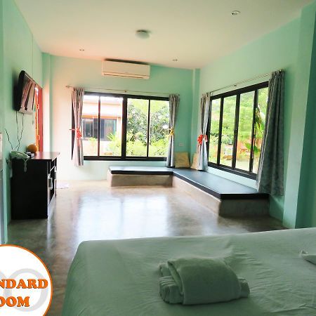 10 Billion Resort Samut Songkhram Esterno foto